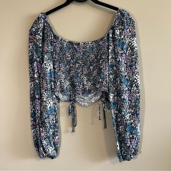✨ Wild Fable Women’s Blue Floral Crop Top Small - Picture 6 of 8